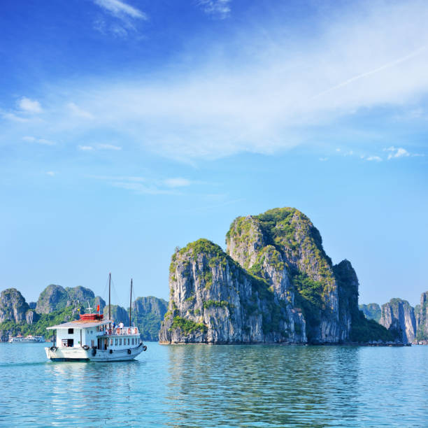 istock Halong Bay, Vietnam 1200063419