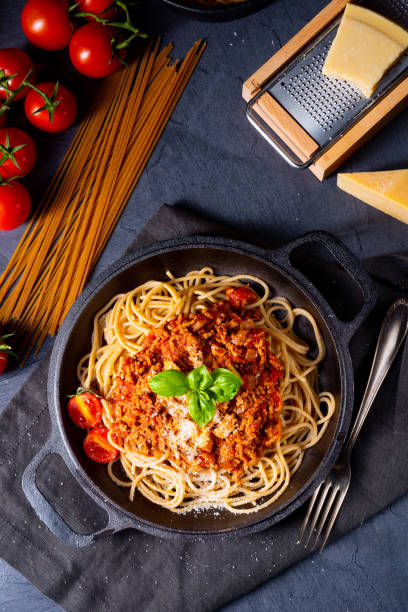 istock wholegrain spaghetti with tomato sauce and minced meat 1200091349