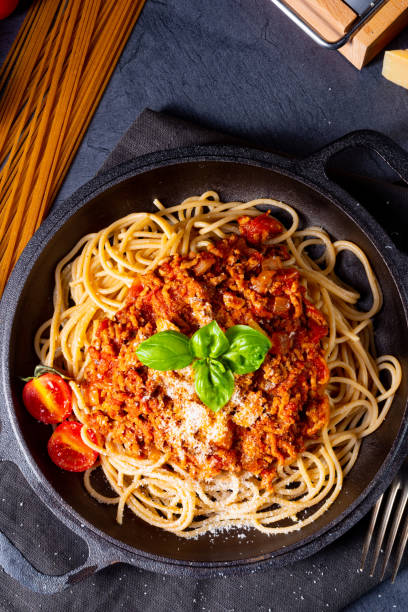 istock wholegrain spaghetti with tomato sauce and minced meat 1200091381
