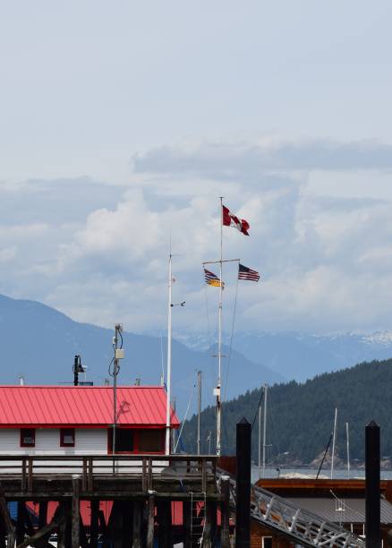 istock public dock at Horseshoe Bay, BC 1200110652
