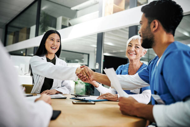 istock We're so happy you're joining us 1200112242