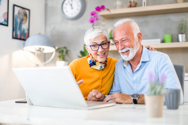 istock Senior couple shopping online. 1200150171