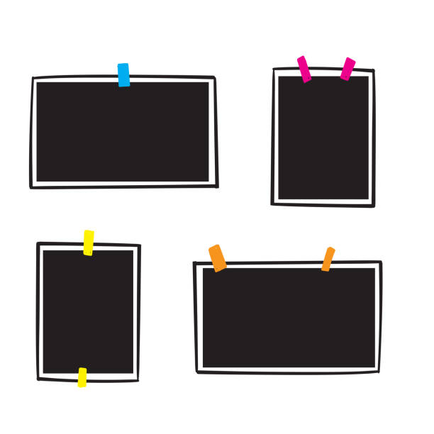 낙서 만화 스타일 벡터와 다른 색상의 접착제 테이프와 종이 클립 일러스트 와 손으로 그린 사진 프레임 - instant print transfer audio stock illustrations