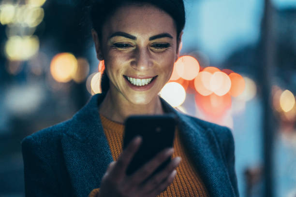 istock Texting in the city 1200281878