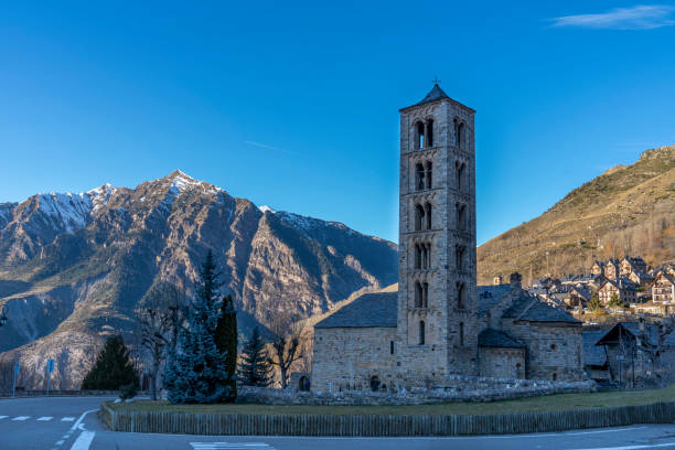 istock Romanesque church in Boi. 1200299114