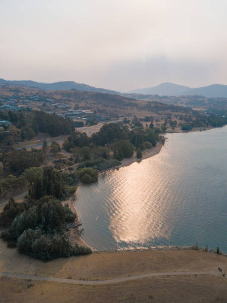 istock Lake Jindabyne coastline 1200324761