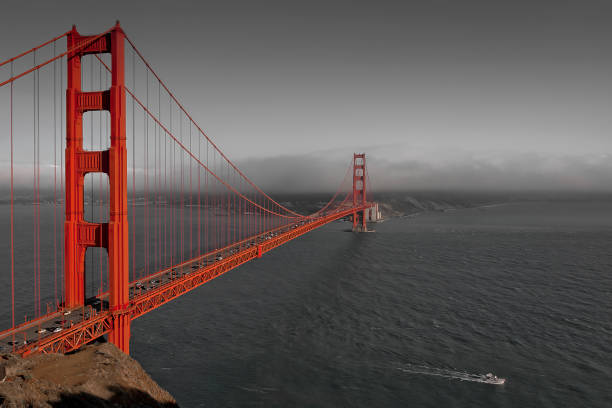 мост золотые ворота, сан-франциско. - gold gate bridge san francisco county стоковые фото и изображения