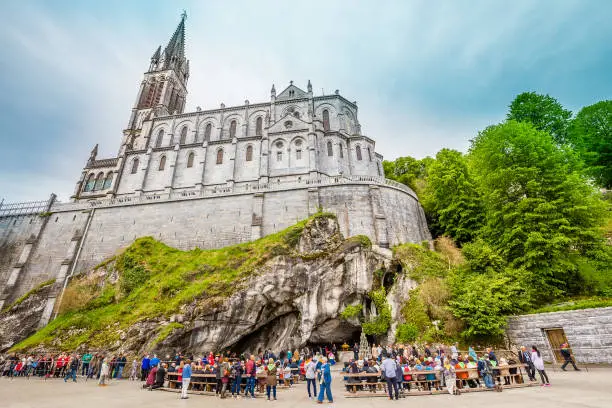 Rosary Basilica And Catholic Shrine (Grotto) - Sanctuary Of Our Lady Of Lourdes, Lourdes, Hautes-Pyrenees, Occitanie, France, Europe