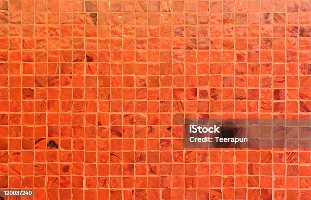 Rosso Mosaico Piastrelle - Fotografie stock e altre immagini di Arancione - Arancione, Arredamento, Bellezza
