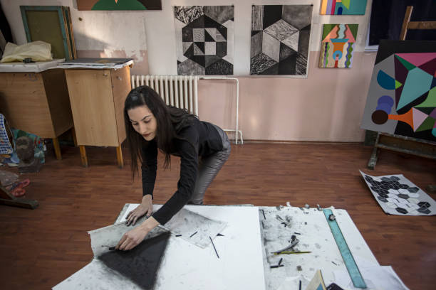 istock Student of art working on her project in the art studio 1200387993