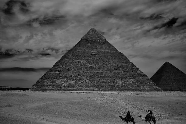 istock the eternal giza plateau 1200394592