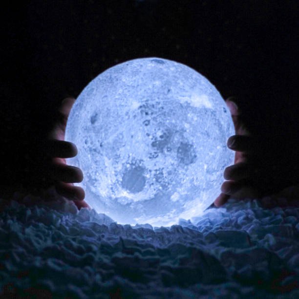istock Can you catch the moonlight? 1200488081