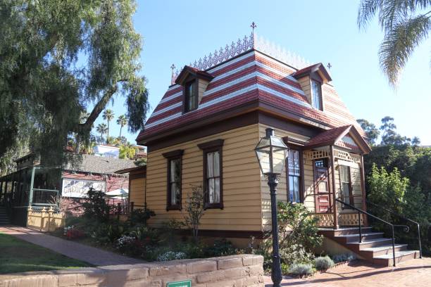 whaley house altstadt - house san diego california old town architecture stock-fotos und bilder