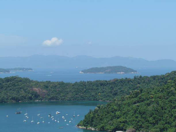 istock Boat trip through the Paraty region 1200525226