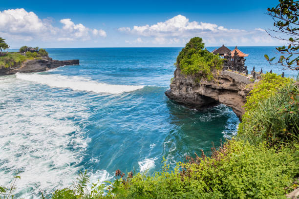istock Batu Bolong temple 1200539246
