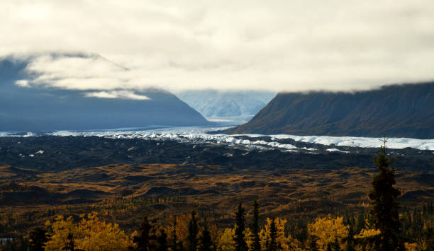 istock Fall colors along the Matanuska Valley 1200590327