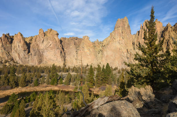 istock Rocks in a beautiful, beautiful canyon, desert river, Smith Rock State Park 1200598252