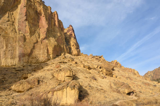 istock Rocks in a beautiful, beautiful canyon, desert river, Smith Rock State Park, Oregon 1200603676