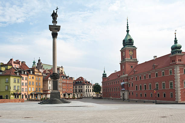 istock Zamkowy place in Warsaw 120075602