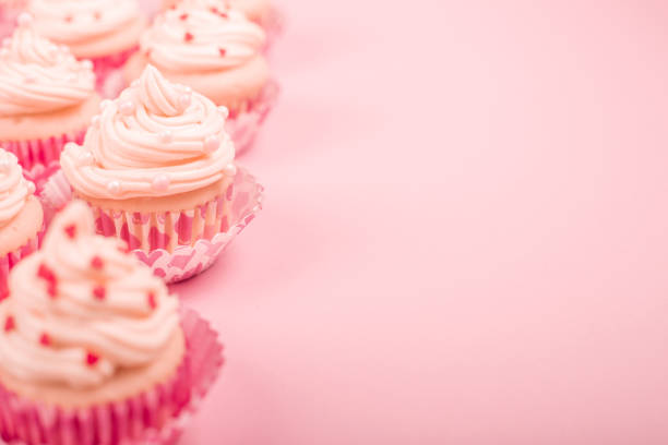 istock Valentine day love cupcakes 1200788612