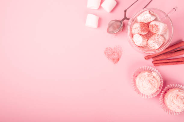 istock Valentine day love cupcake 1200789048