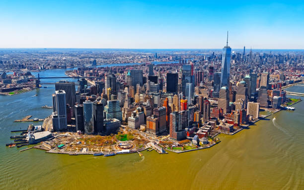 istock Aerial view of Manhattan reflex 1200813327