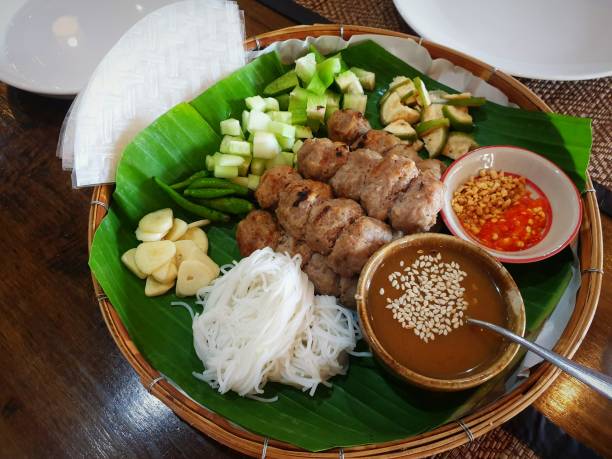 istock Vietnamese meatball wraps 1200845620