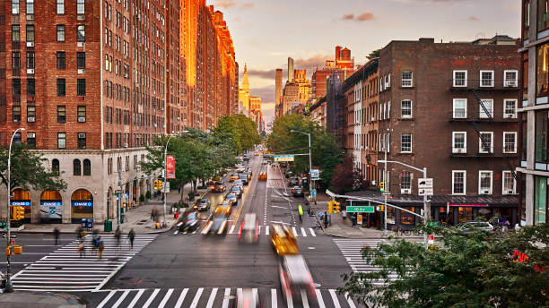 calle nueva york. tráfico. ciudad. manhattan midtown - upper west side manhattan fotografías e imágenes de stock