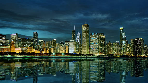 istock Chicago Skyline. Financial District. Reflation. Sky. Evening. Grand View 1200877131