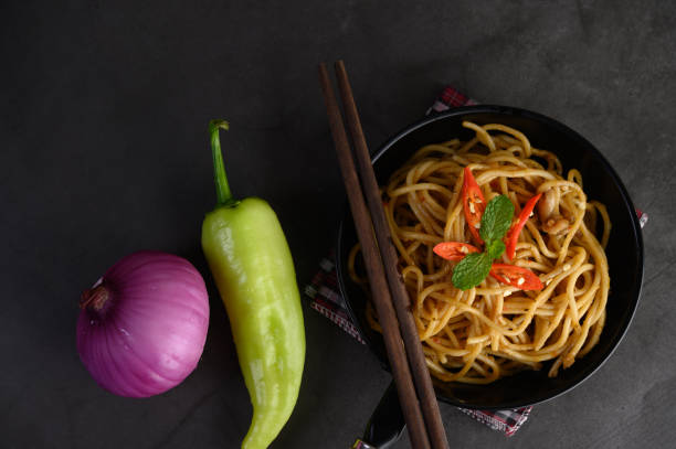 istock appetizing cooked spaghetti italian pasta with tomato sauce 1200883176