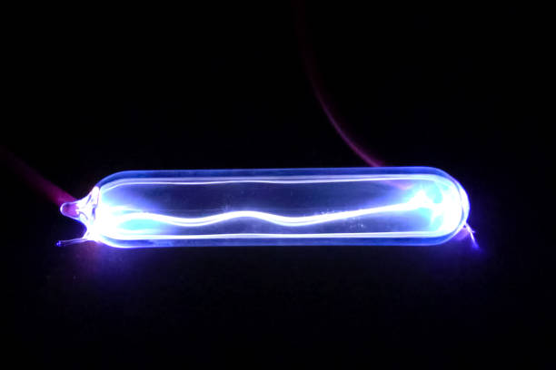 electric arc in a flask with krypton. gas discharge - ionization imagens e fotografias de stock