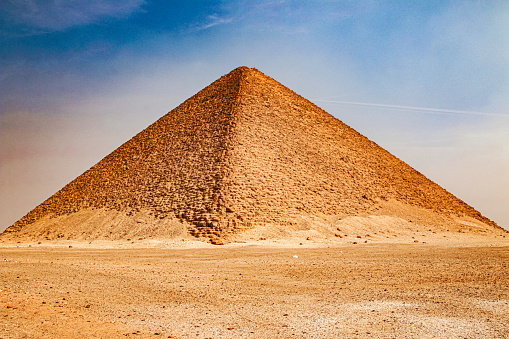 Pyramids of Giza - long range view