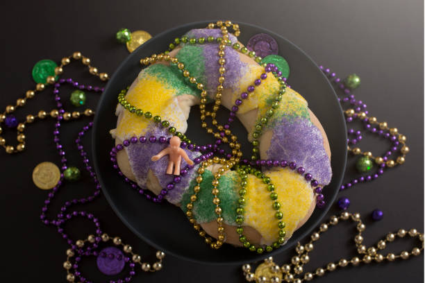 istock Louisiana Mardi Gras King Cake 1201066710
