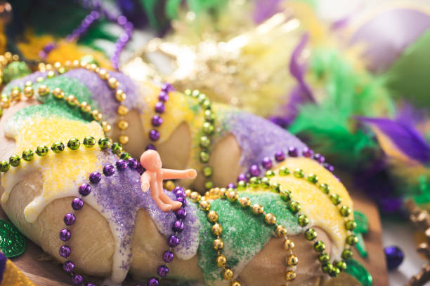 istock Louisiana Mardi Gras King Cake 1201067589
