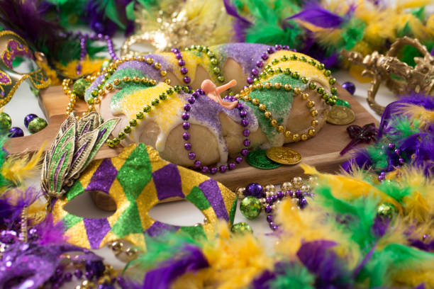 istock Louisiana Mardi Gras King Cake 1201067590