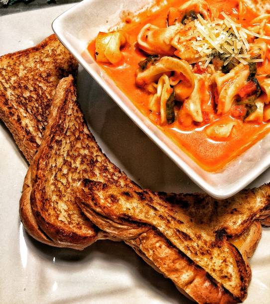 istock Tomato Tortellini with Grilled Cheese 1201111006