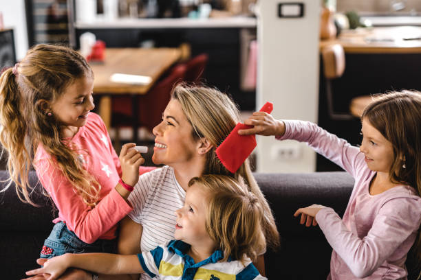 istock Mommy's beauty treatment at home! 1201123396