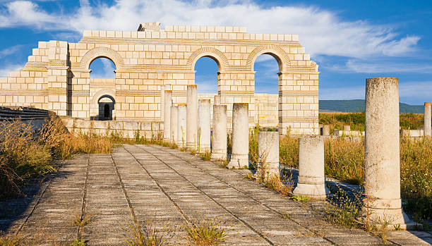 Die großartige Basilika im Pliska – Foto