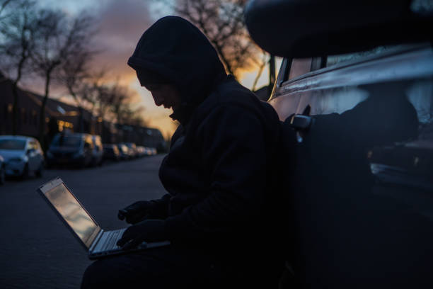 istock Unknown individual involved in keyless car crime 1201146504