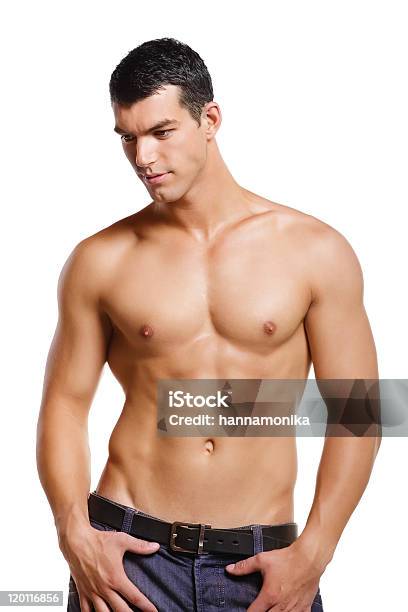 Sano Joven Muscular Foto de stock y más banco de imágenes de Hombres - Hombres, Sin camisa, Sólo hombres