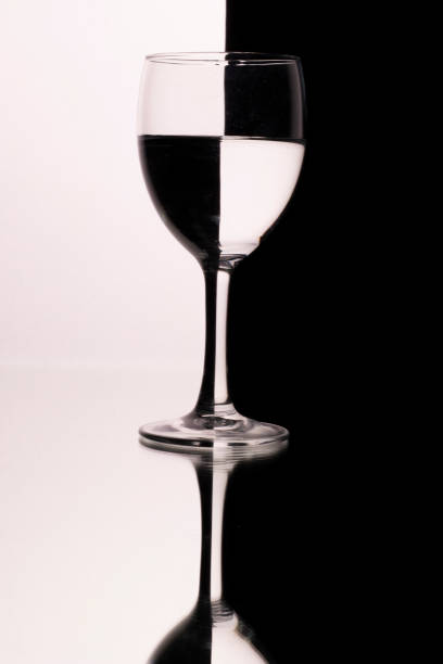glass with liquid shows an optical effect