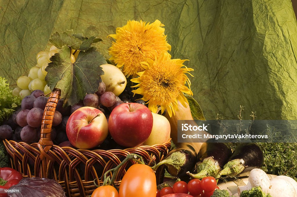 Frutta e verdura alimentari ancora vita - Foto stock royalty-free di Abbondanza