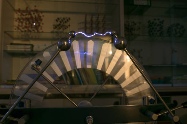 Detailed view of lightning discharge in a laboratory, caused by charge separation through a Wimshurst machine. Science experiment.