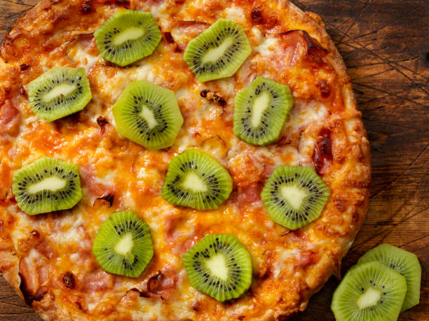 ham-and-kiwi-pizza.jpg