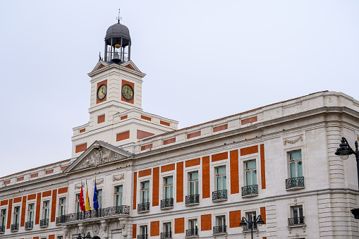 ld post building today headquarters of the community government at the Puerta del Sol