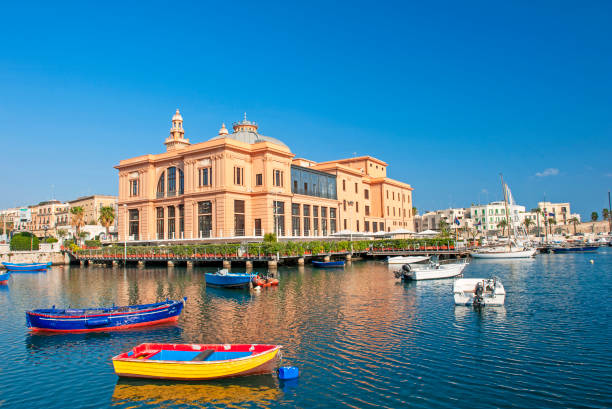 teatro bari margherita, itália - adriatic sea bay building exterior built structure - fotografias e filmes do acervo