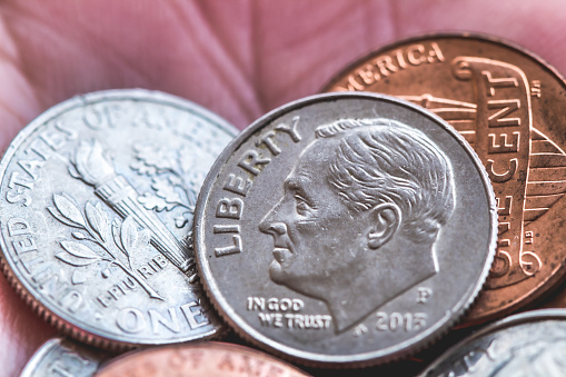 สกุลเงิน Usd ดอลลาร์ เหรียญสหรัฐ หนึ่งเซ็นต์ หนึ่งเซ็นต์ เหรียญของ สหรัฐอเมริกาทั่วอเมริกาใน ภาพสต็อก - ดาวน์โหลดรูปภาพตอนนี้ - Istock