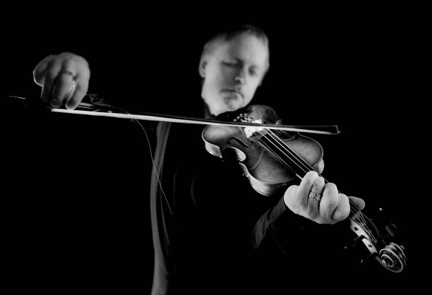 скрипач - violinist violin classical music classical concert стоковые фото и изображения