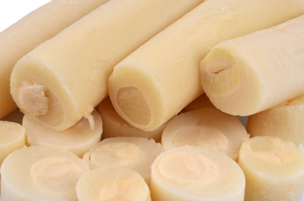 istock Whole palm hearts and close-up slices 1201569454