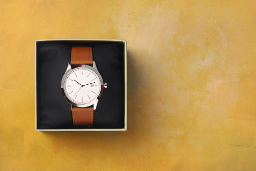 Men's leather wrist watch in gift box